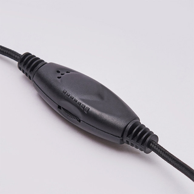 portable headphone for airlines